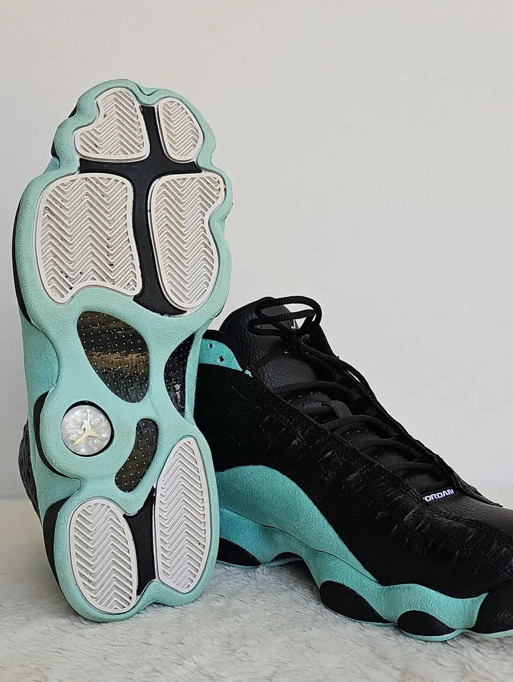 Jordan 13 Retro Island Green / Black Leather / Suede Size 9.5M